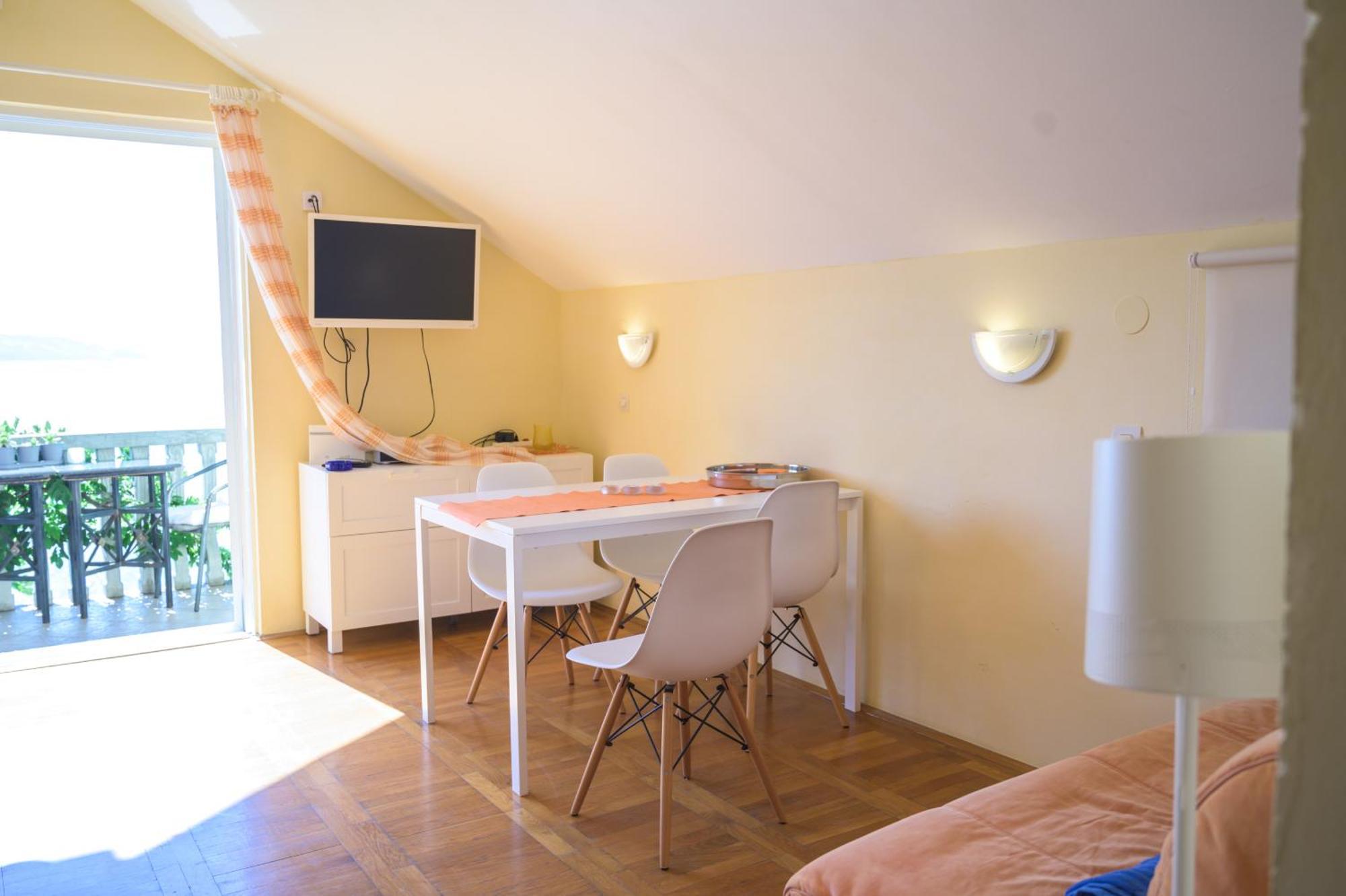 Apartment Christian Karlobag Bilik gambar